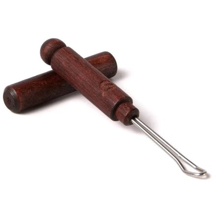 Cure oreille en bois de charme acajou - Escurette