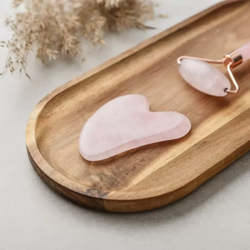 Gua Sha en quartz rose