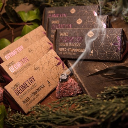 Pyramide d'encens argentin Rose & Oliban - Sagrada Madre