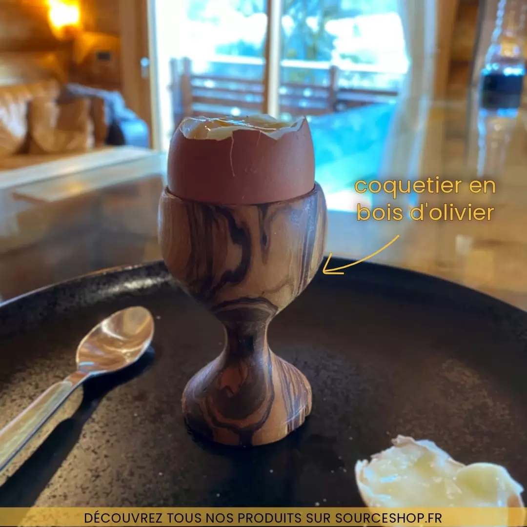 Coquetier en bois d'olivier