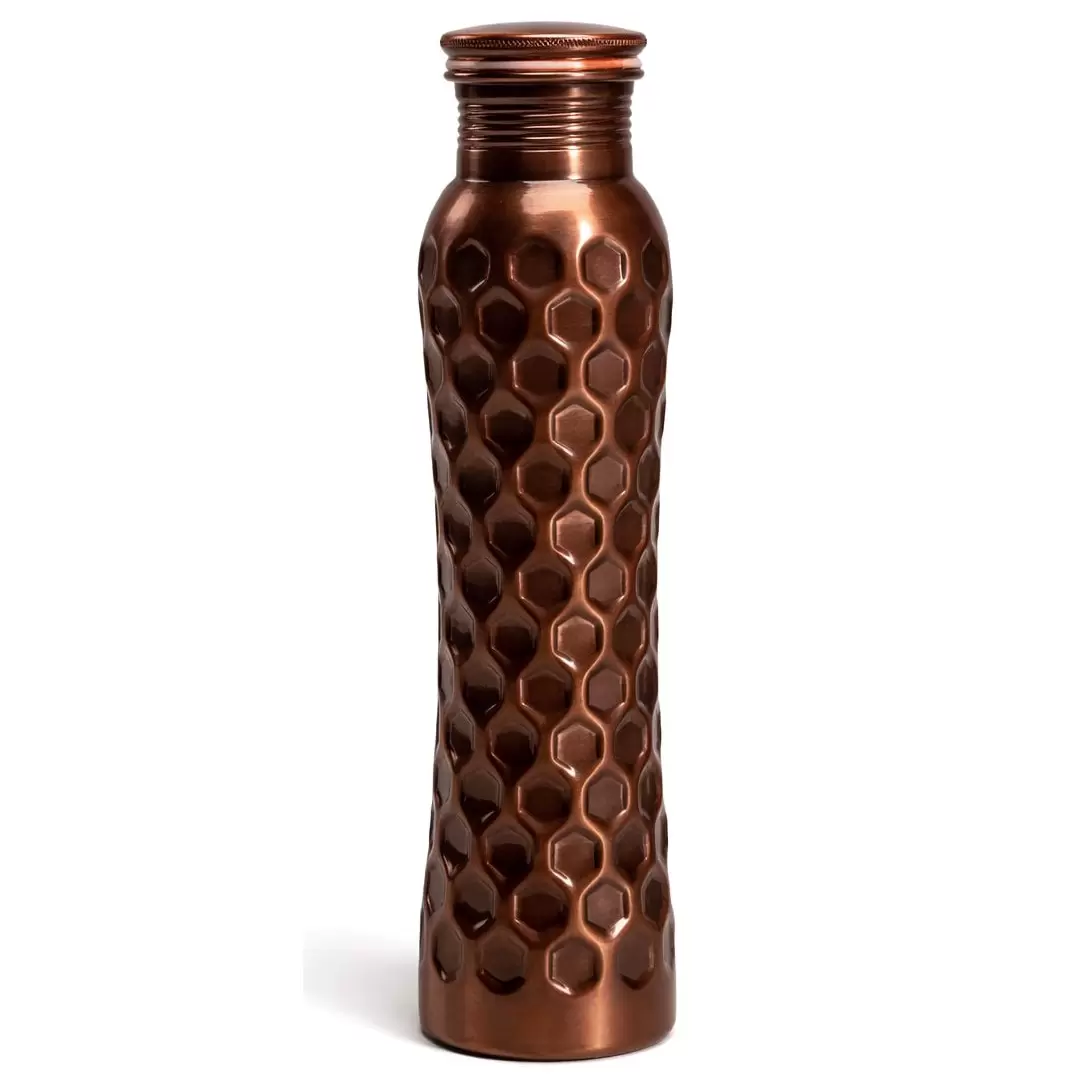 Gourde en cuivre antique nid d'abeille courbée 950ml - bouteille cuivre hexagonale ayurvedique