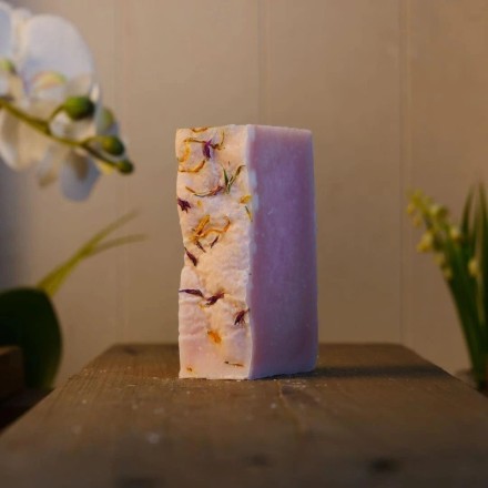 Savon au lait de chèvre & lavandin - Savonnerie Artisanale du Jura