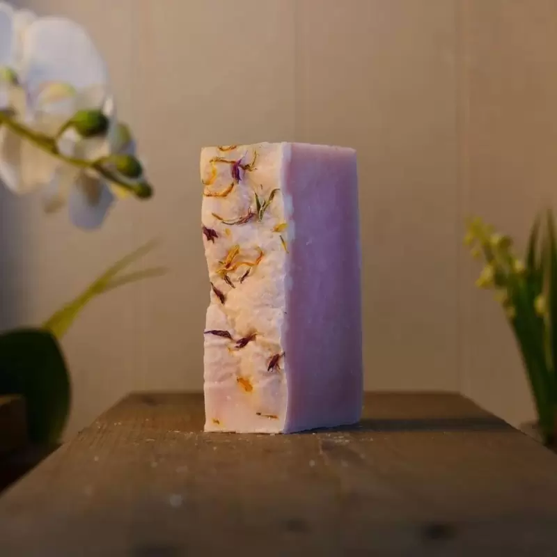 Savon au lait de chèvre & lavandin - Savonnerie Artisanale du Jura