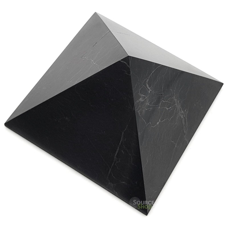 Pyramide de Shungite
