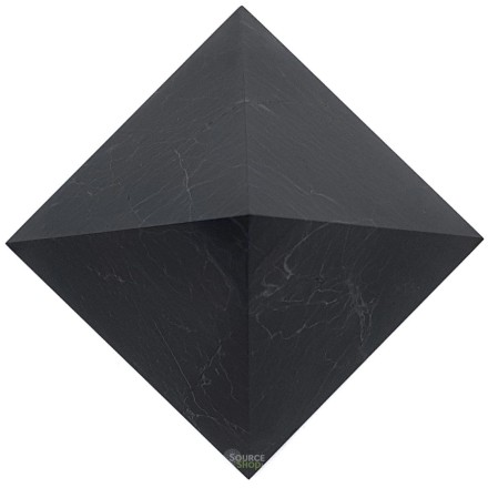 Pyramide de Shungite