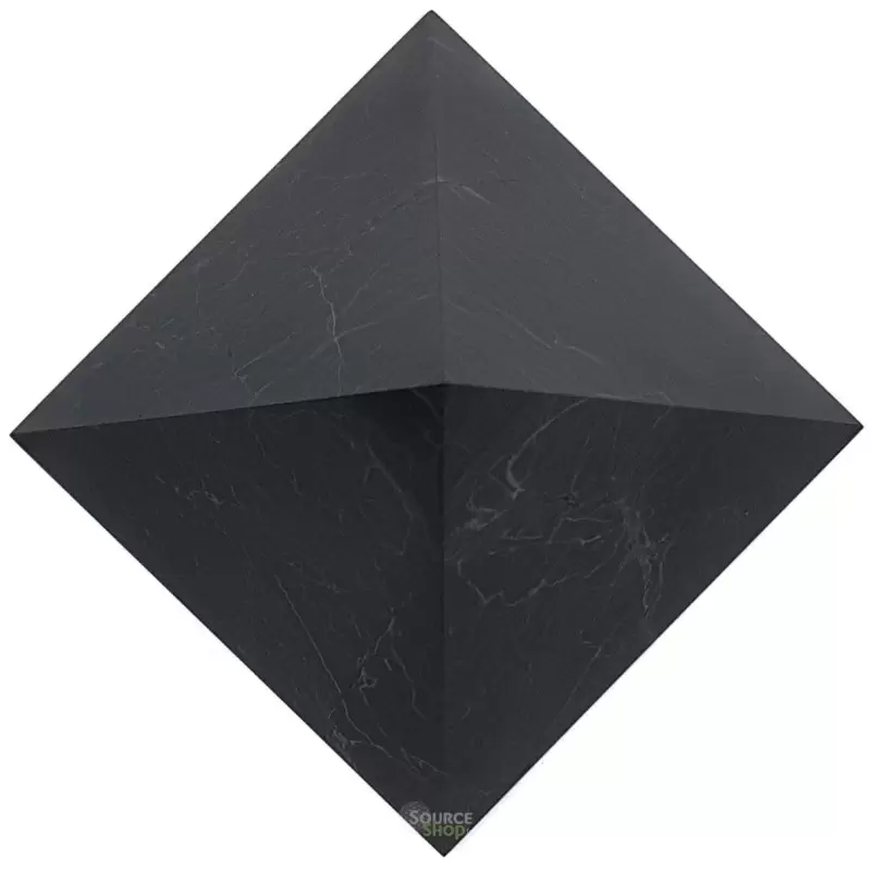 Pyramide de Shungite