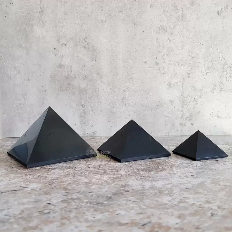 Pyramide de Shungite