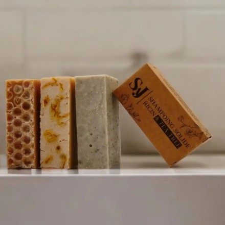 Shampooing solide BIO à l'arbre à thé & ricin - Savonnerie Artisanale du Jura