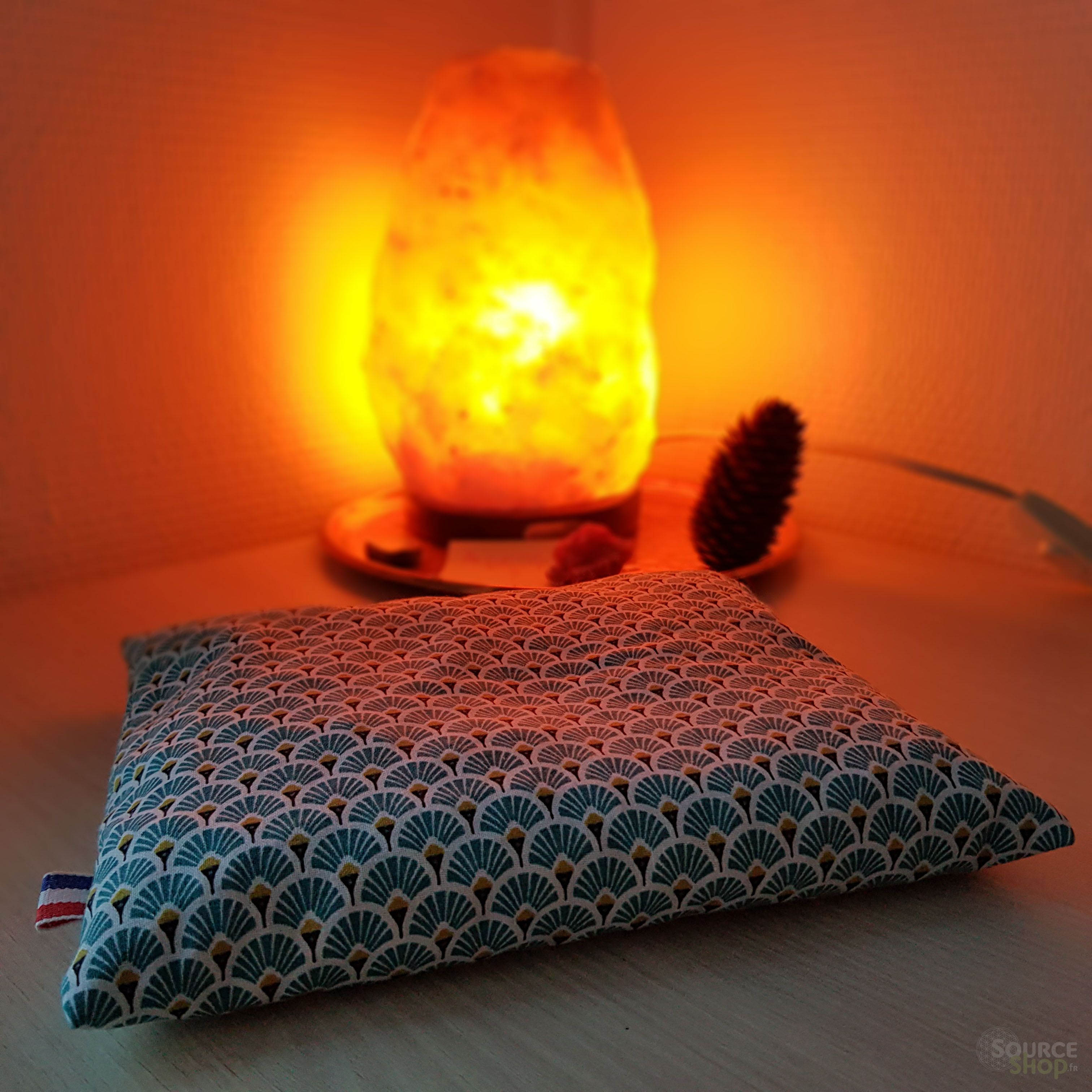 Bouillotte sèche en noyaux de cerises fabriquée artisanalement en France - coussin chauffant