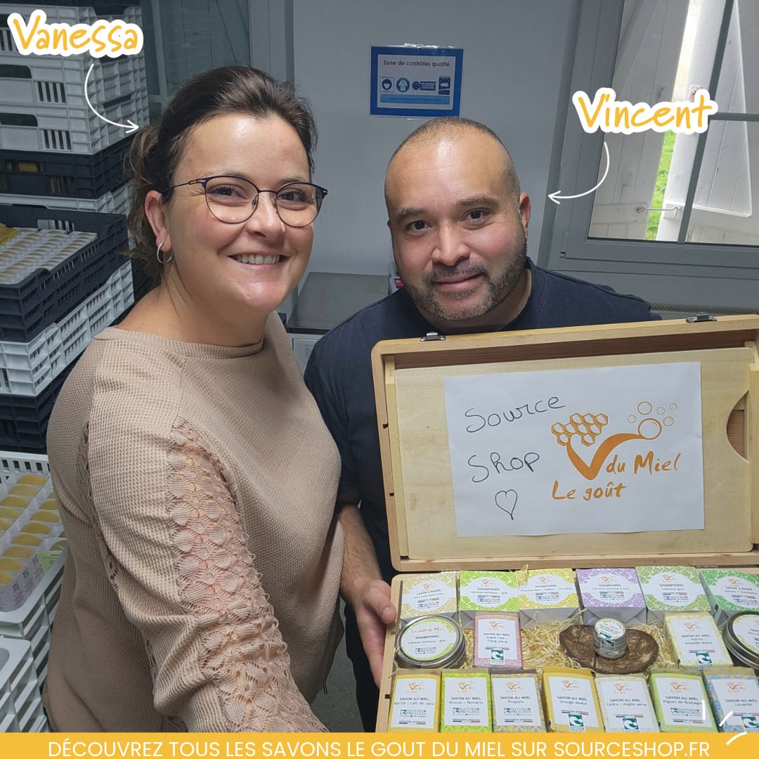 Vanessa et Vincent de la savonnerie Le Goût du Miel travaillent en circuit court avec Source Shop