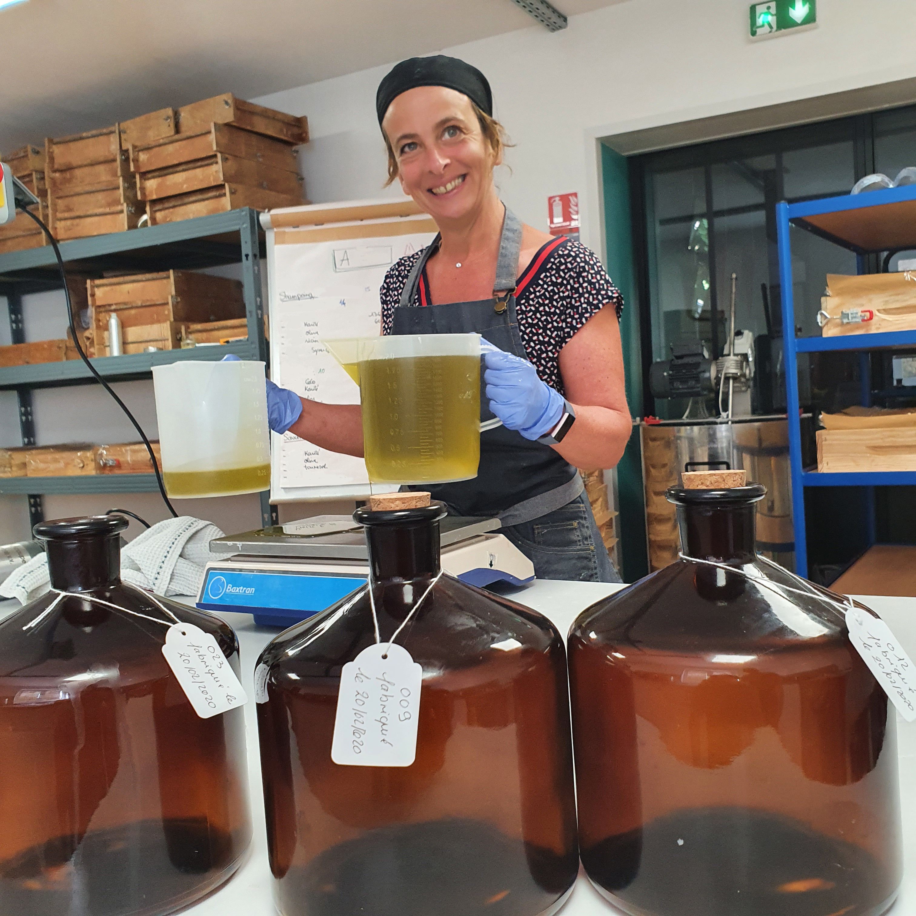 fabrication-savon-bio-maison-sidonie-champagne.jpg