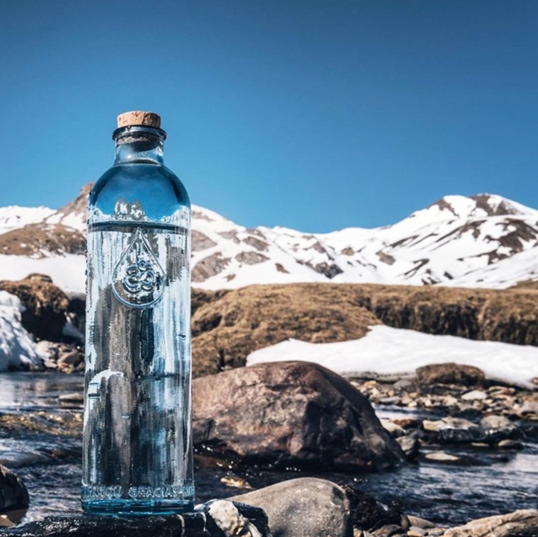 gourde-bouteille-eau-verre-omwater.jpg